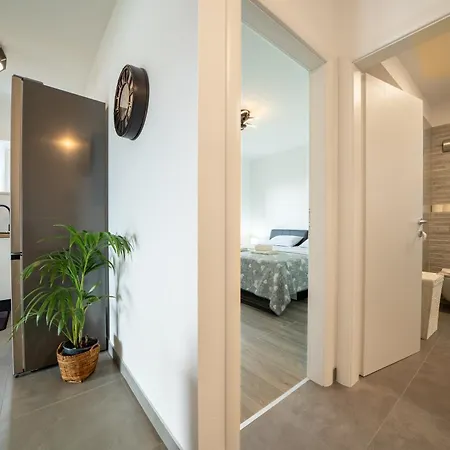 Apartments Siesta Sumartin Exterior photo