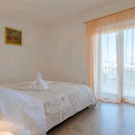 Apartments Siesta Sumartin Exterior photo